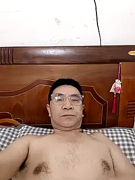 yjw6688 online show from 04/11/26, 02:08