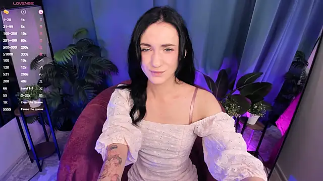 Dearly kitty online show from 10/14/25, 06:47