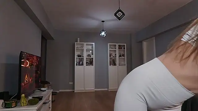 moondaoo online show from 11/08/25, 04:38