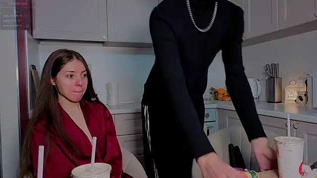 Snapshot of fcjuicy_pussy chatting on 12/21/25, 07:43 fcjuicy pussy online show from 12/21/25, 07:43