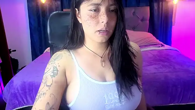 sarah moon2 online show from 05/28/26, 04:57