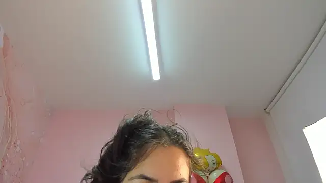 soyzarahtorres online show from 11/28/25, 10:10