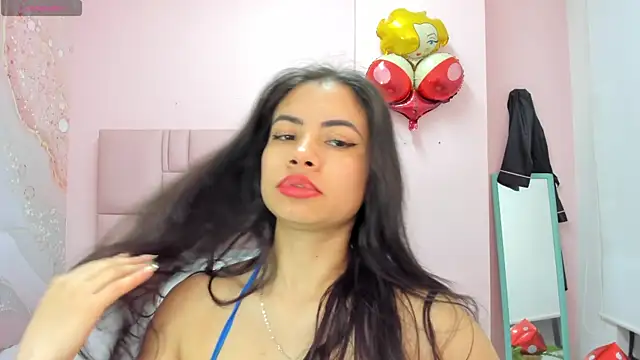 soyzarahtorres online show from 10/24/25, 12:42