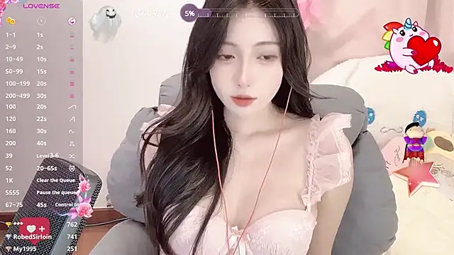 Snapshot of -Tilana- chatting on 03/01/25, 05:42 -Tilana- online show from 03/01/25, 05:42