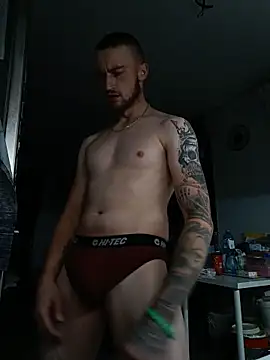 wariacik0024 online show from 11/05/25, 11:08