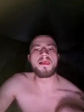 wariacik0024 online show from 03/11/26, 12:26