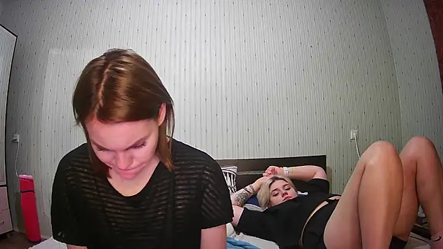 Snapshot of ChrisGirls chatting on 02/07/25, 06:24 ChrisGirls online show from 02/07/25, 06:24