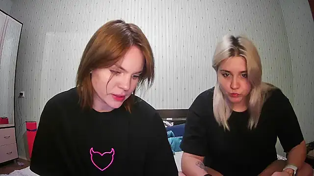 Snapshot of ChrisGirls chatting on 02/06/25, 05:09 ChrisGirls online show from 02/06/25, 05:09