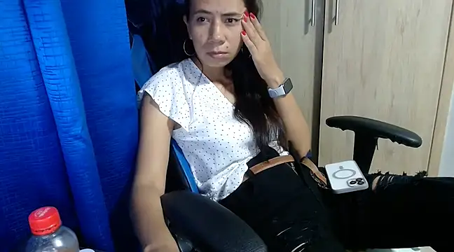 Erotic latina online show from 03/23/25, 12:04