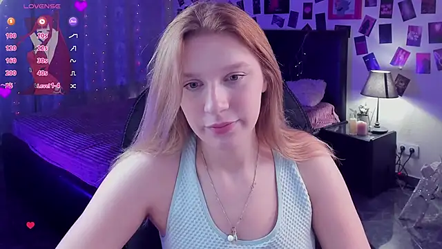 KarambaMoon online show from 10/12/25, 09:05