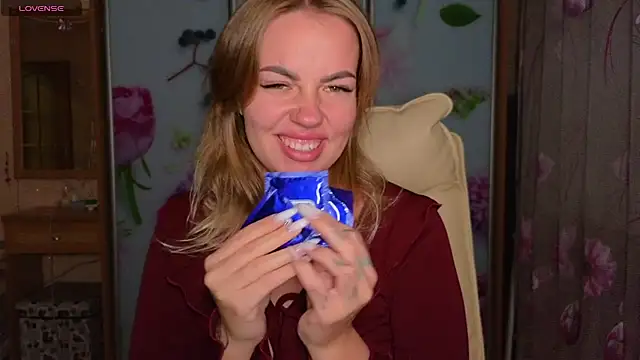 EmilyRobbie online show from 11/01/25, 05:29