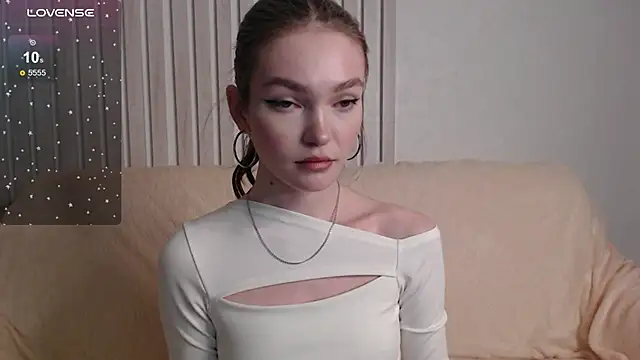 stellapayne1 online show from 11/27/25, 11:38