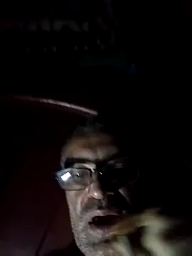 hugosafado333 online show from 01/18/25, 07:17