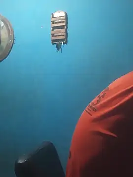 hugosafado333 online show from 09/30/25, 03:56