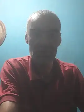 hugosafado333 online show from 10/19/25, 03:31