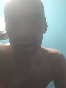 hugosafado333 online show from 10/03/25, 06:48