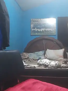 hugosafado333 online show from 09/13/25, 06:35