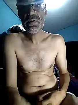 hugosafado333 online show from 02/22/25, 09:48