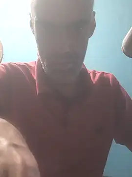 hugosafado333 online show from 10/19/25, 09:39