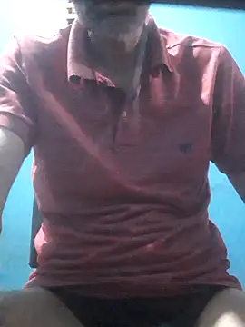 hugosafado333 online show from 10/31/25, 03:58