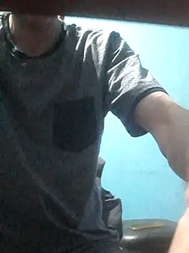 hugosafado333 online show from 10/04/25, 04:25