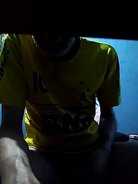 hugosafado333 online show from 09/16/25, 03:29