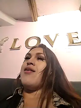 Snapshot of kimCosseyy chatting on 02/12/26, 02:11 kimCosseyy online show from 02/12/26, 02:11