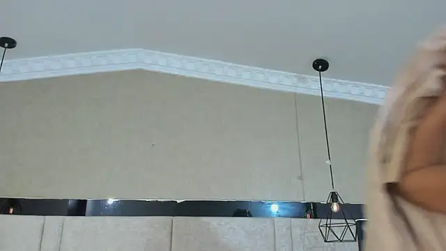 Snapshot of kimCosseyy chatting on 01/14/26, 03:32 kimCosseyy online show from 01/14/26, 03:32