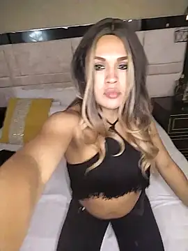 Snapshot of kimCosseyy chatting on 01/08/26, 12:05 kimCosseyy online show from 01/08/26, 12:05