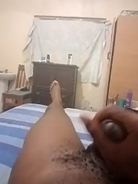 izinjamfee2 online show from 11/28/25, 11:49