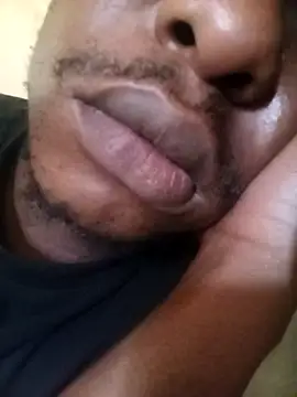 izinjamfee2 online show from 11/01/25, 07:35