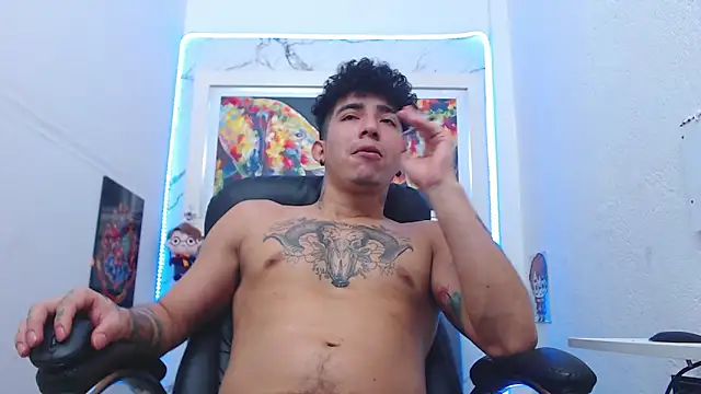 targuerian22 online show from 11/25/25, 08:25