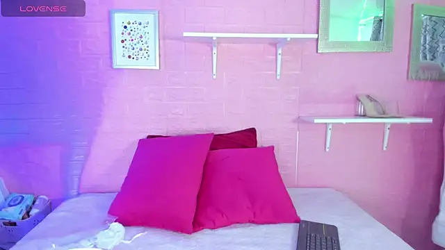 hanna  azumi online show from 03/27/26, 03:15