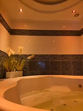 Zairaisak online show from 11/08/25, 01:03