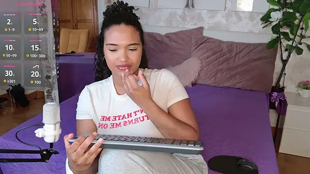 MilaTeenX online show from 11/20/25, 08:48