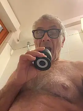 4n4l1zz4m1 online show from 03/09/25, 08:42