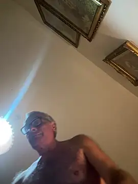 4n4l1zz4m1 online show from 03/02/25, 09:30