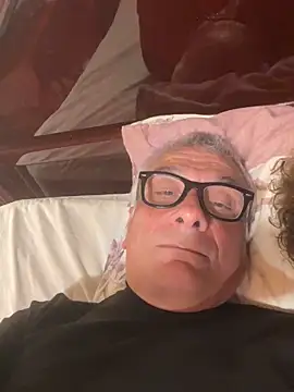 4n4l1zz4m1 online show from 04/01/26, 07:11