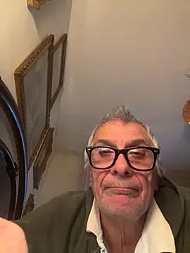 4n4l1zz4m1 online show from 01/19/26, 03:05