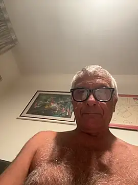 4n4l1zz4m1 online show from 09/25/25, 07:31