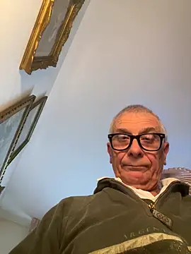 4n4l1zz4m1 online show from 02/05/26, 03:30