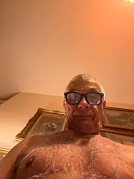 4n4l1zz4m1 online show from 10/15/25, 07:22