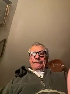 4n4l1zz4m1 online show from 01/13/26, 06:56