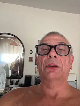 4n4l1zz4m1 online show from 02/02/26, 03:00