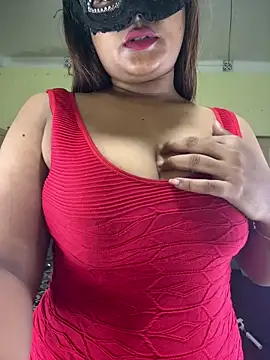 Snapshot of Hot-Diya21 chatting on 10/11/25, 03:29 Hot-Diya21 online show from 10/11/25, 03:29