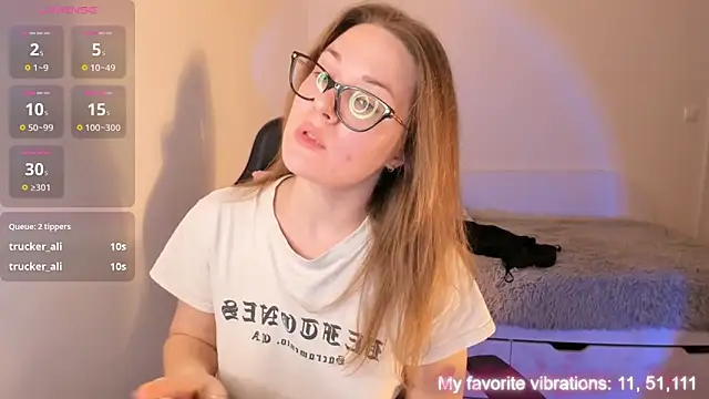 ami amour  online show from 10/27/25, 04:30