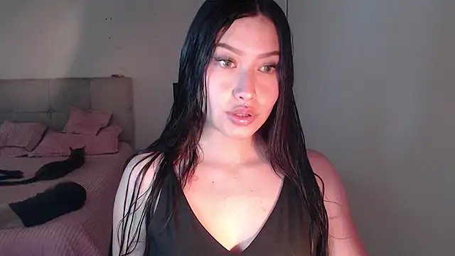 Snapshot of Emilyswan04 chatting on 01/11/25, 06:33 Emilyswan04 online show from 01/11/25, 06:33