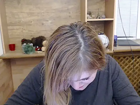 DaniellaKiss online show from 02/09/26, 04:49