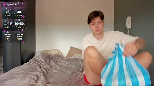 jessica tenderly online show from 10/02/25, 06:00