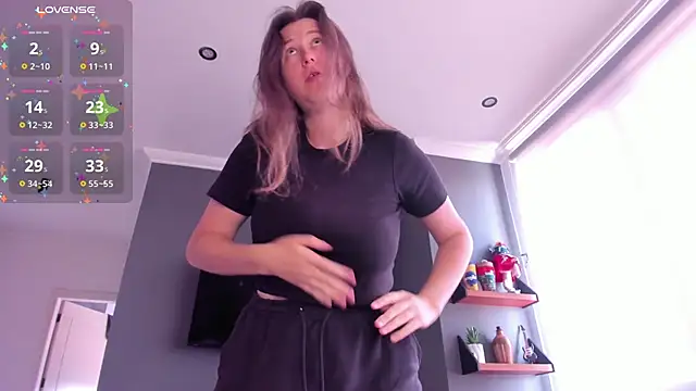 Snapshot of jessica_tenderly chatting on 12/21/25, 04:30 jessica tenderly online show from 12/21/25, 04:30